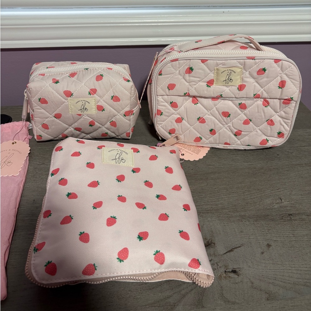 Strawberry Print Set